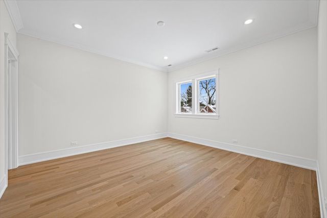 2438 Pomona Lane, Wilmette, IL 60091