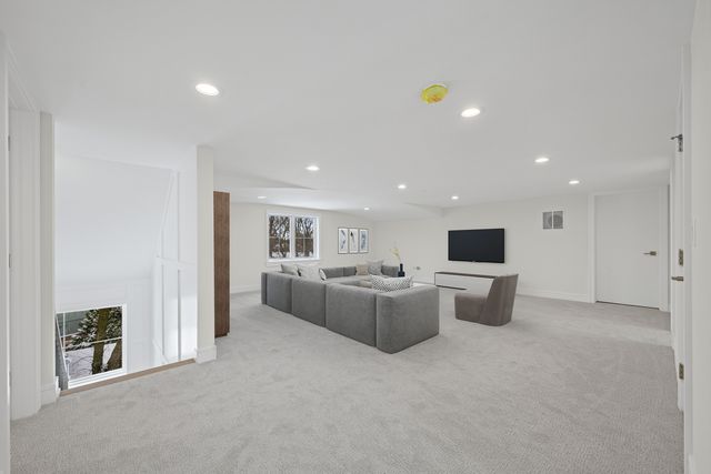 2438 Pomona Lane, Wilmette, IL 60091