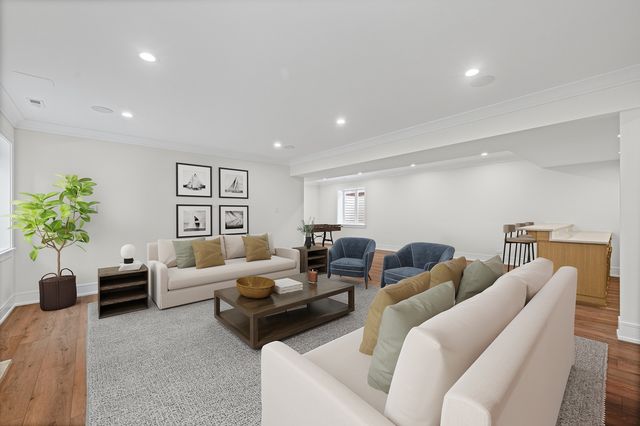 2438 Pomona Lane, Wilmette, IL 60091