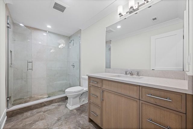 2438 Pomona Lane, Wilmette, IL 60091