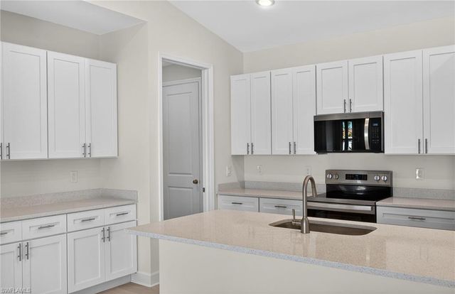 1141 SE 35th ST, Cape Coral, FL 33904