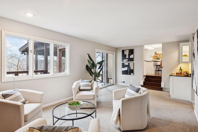 4321 Lancelot Drive, Minnetonka, MN 55345