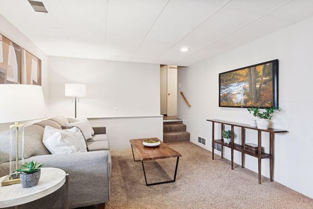 4321 Lancelot Drive, Minnetonka, MN 55345