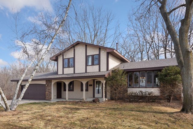 4321 Lancelot Drive, Minnetonka, MN 55345