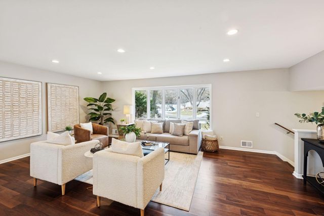 4321 Lancelot Drive, Minnetonka, MN 55345