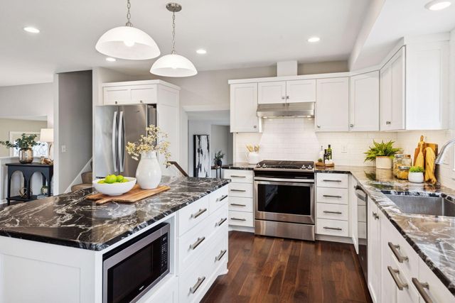 4321 Lancelot Drive, Minnetonka, MN 55345