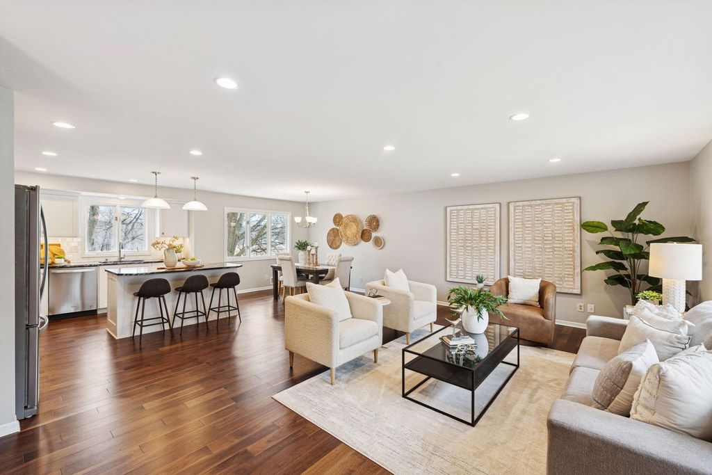 4321 Lancelot Drive, Minnetonka, MN 55345