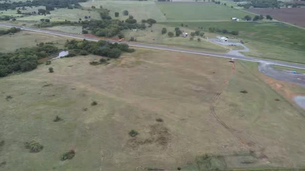 Image 3 of property listing at 2231 Ok 19 Highway, Alex, OK 73002