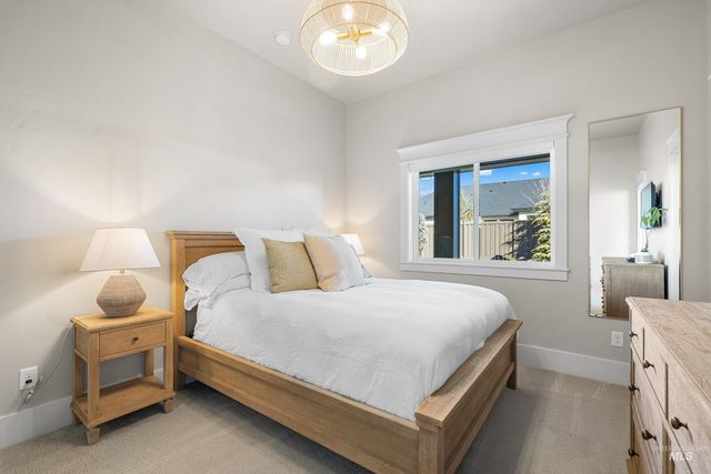 5008 W Strant St, Eagle, ID 83616