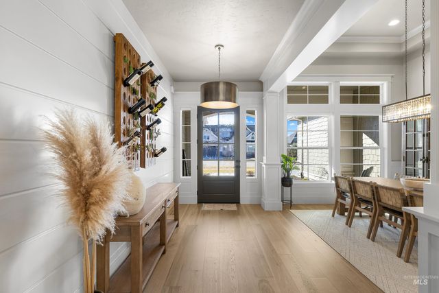 5008 W Strant St, Eagle, ID 83616