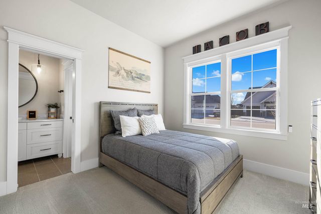 5008 W Strant St, Eagle, ID 83616