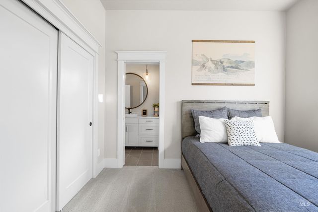 5008 W Strant St, Eagle, ID 83616