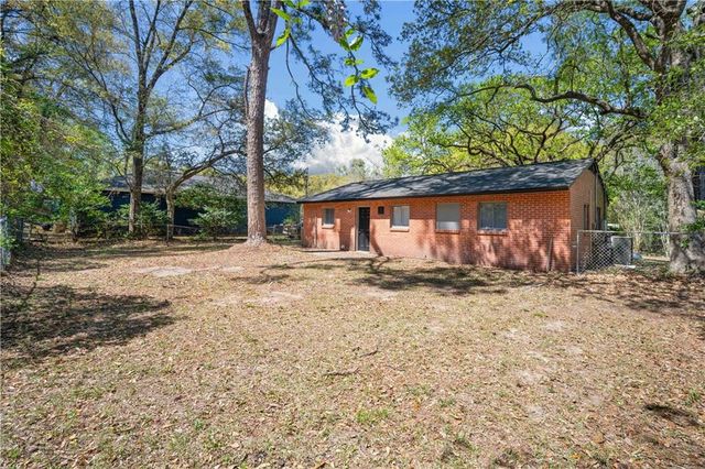 4153 Yorkshire Lane, Mobile, AL 36609