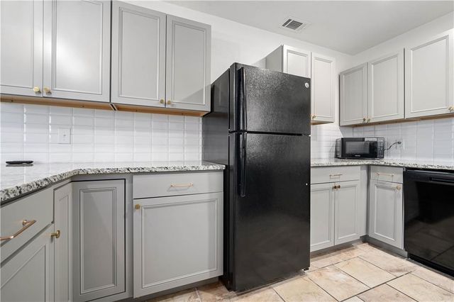 4153 Yorkshire Lane, Mobile, AL 36609