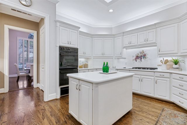 7228 Helsem Bend, Dallas, TX 75230