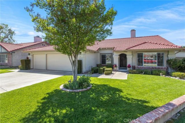 927 Knightsbridge, Redlands, CA 92374