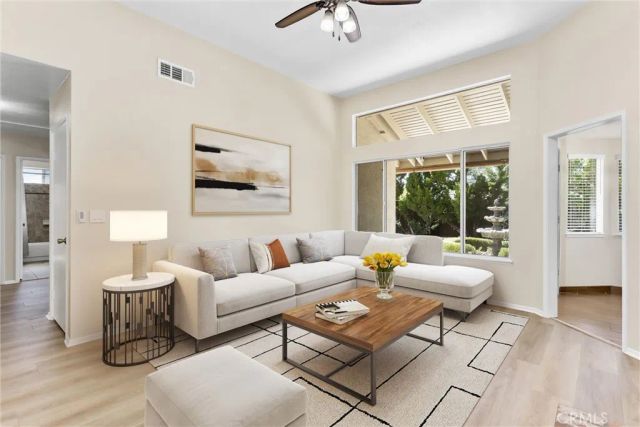 927 Knightsbridge, Redlands, CA 92374