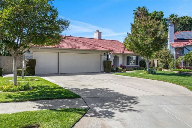 927 Knightsbridge, Redlands, CA 92374