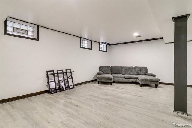 14010 Artesian Street, Detroit, MI 48223