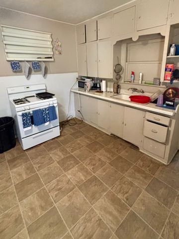 1120 S Donnybrook Avenue, Tyler, TX 75701