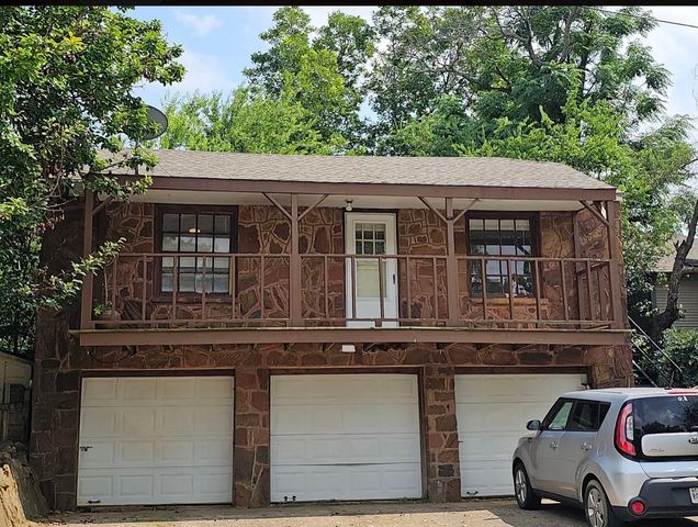 1120 S Donnybrook Avenue, Tyler, TX 75701