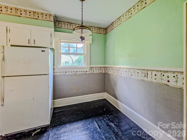 154 S Broadway Street, Forest City, NC 28043