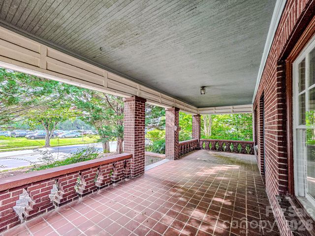 154 S Broadway Street, Forest City, NC 28043