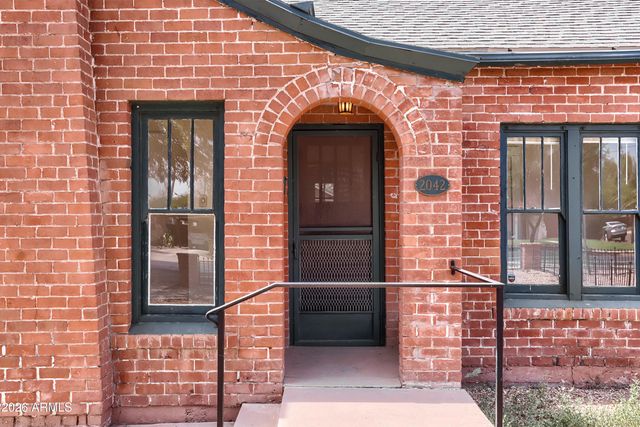 2042 N 12TH Street, Phoenix, AZ 85006
