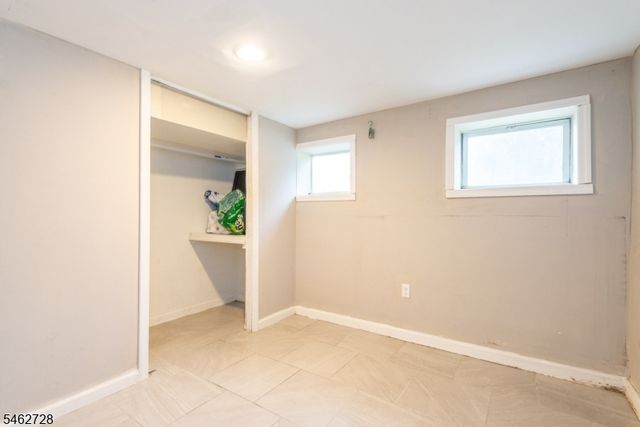 89 Tremont Ave, East Orange City, NJ 07018