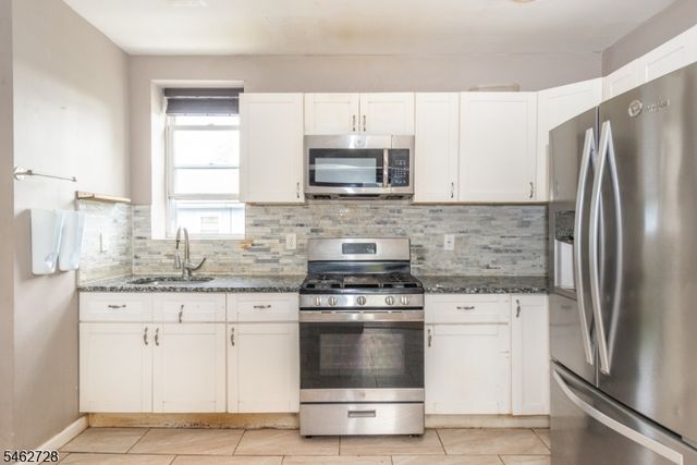 89 Tremont Ave, East Orange City, NJ 07018