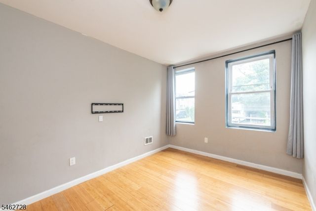 89 Tremont Ave, East Orange City, NJ 07018