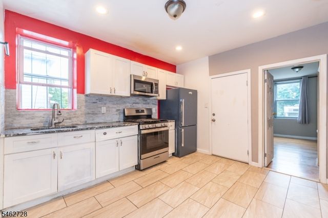 89 Tremont Ave, East Orange City, NJ 07018
