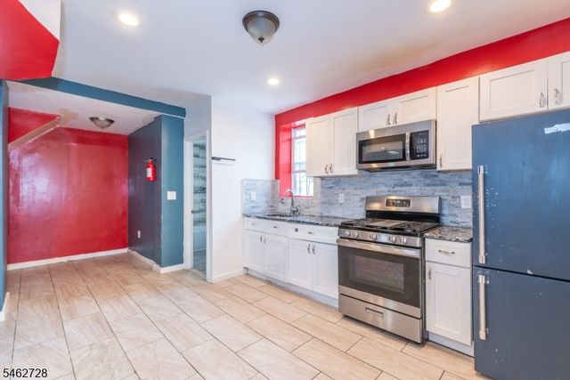 89 Tremont Ave, East Orange City, NJ 07018
