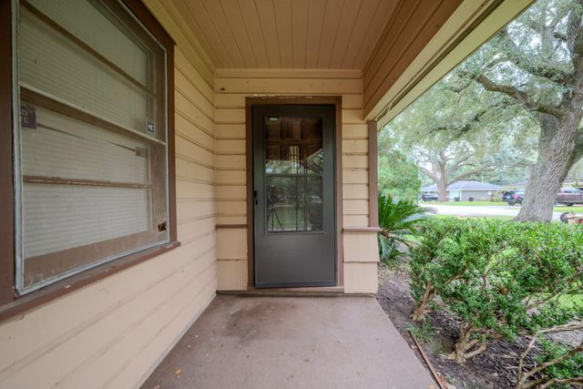 513 Frankie Street, Wharton, TX 77488