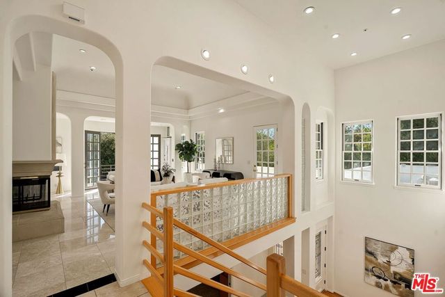 283 Lake Sherwood Drive, Lake Sherwood, CA 91361