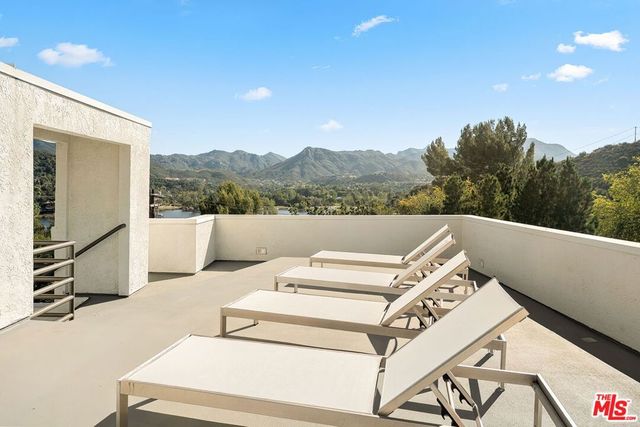 283 Lake Sherwood Drive, Lake Sherwood, CA 91361