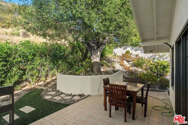 283 Lake Sherwood Drive, Lake Sherwood, CA 91361