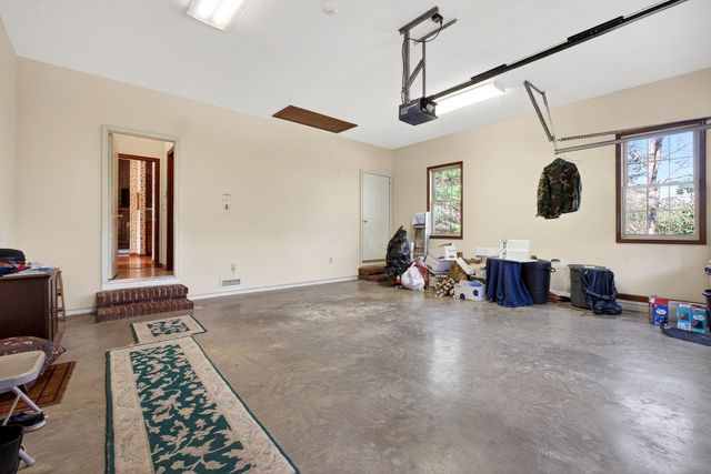 206 For Keeps Ln, Mcminnville, TN 37110