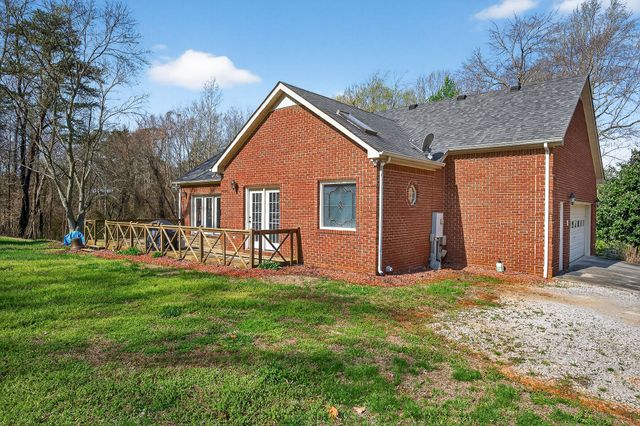 206 For Keeps Ln, Mcminnville, TN 37110