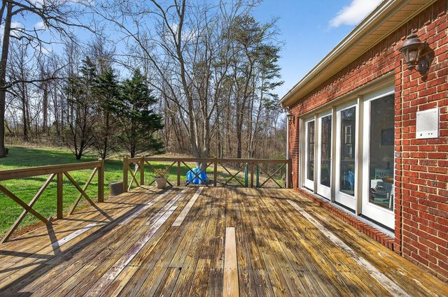 206 For Keeps Ln, Mcminnville, TN 37110