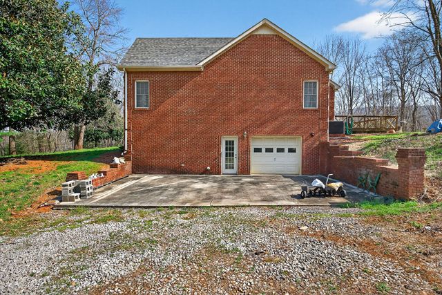 206 For Keeps Ln, Mcminnville, TN 37110