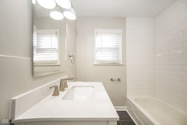 6667 E 17th Street, Indianapolis, IN 46219