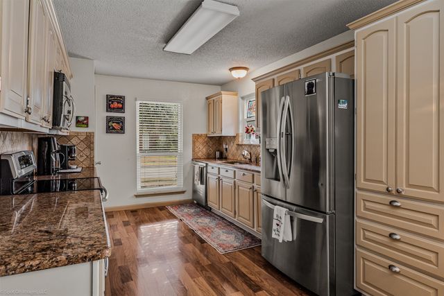 5221 Wood Creek Lane, Garland, TX 75044