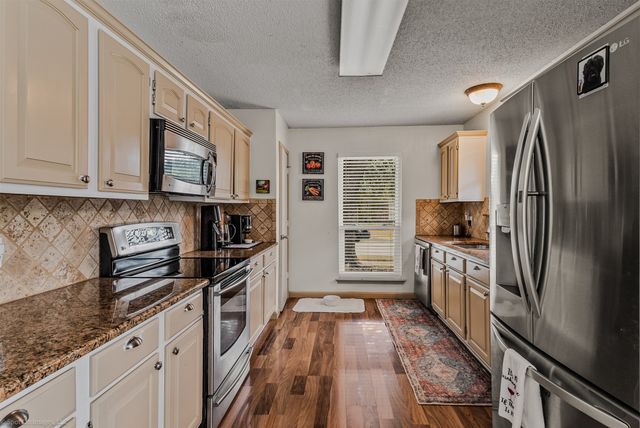 5221 Wood Creek Lane, Garland, TX 75044