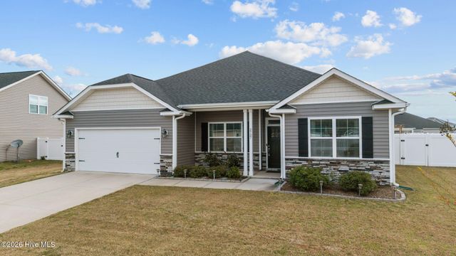 2727 Luna Lane, Winterville, NC 28590