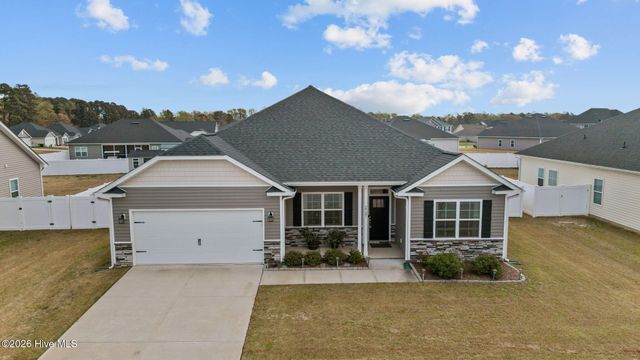 2727 Luna Lane, Winterville, NC 28590