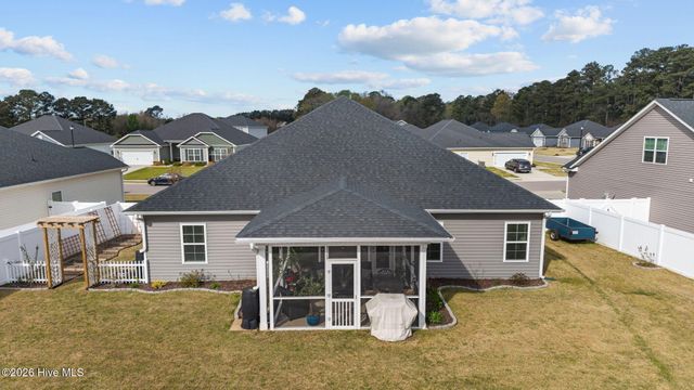2727 Luna Lane, Winterville, NC 28590