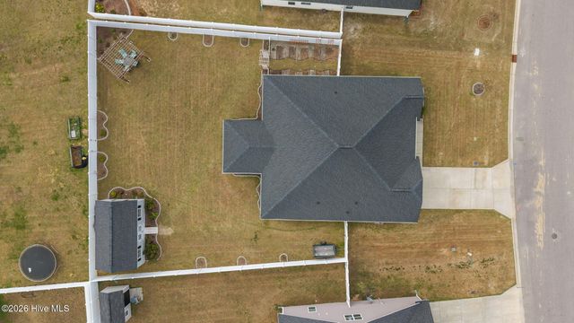 2727 Luna Lane, Winterville, NC 28590