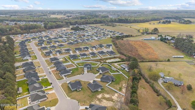 2727 Luna Lane, Winterville, NC 28590