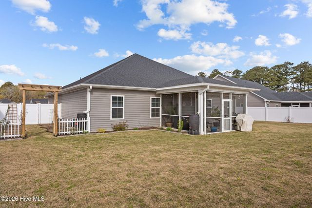 2727 Luna Lane, Winterville, NC 28590